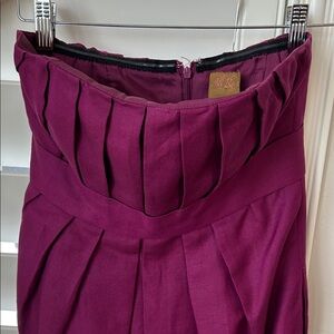 Cute strapless linen dress with pockets.